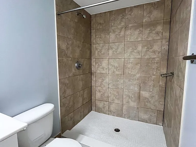 2515 SW 35th Pl #117 — Photo 25