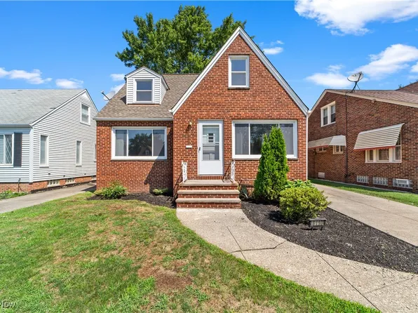 8110 Southington Dr, Parma, OH 44129