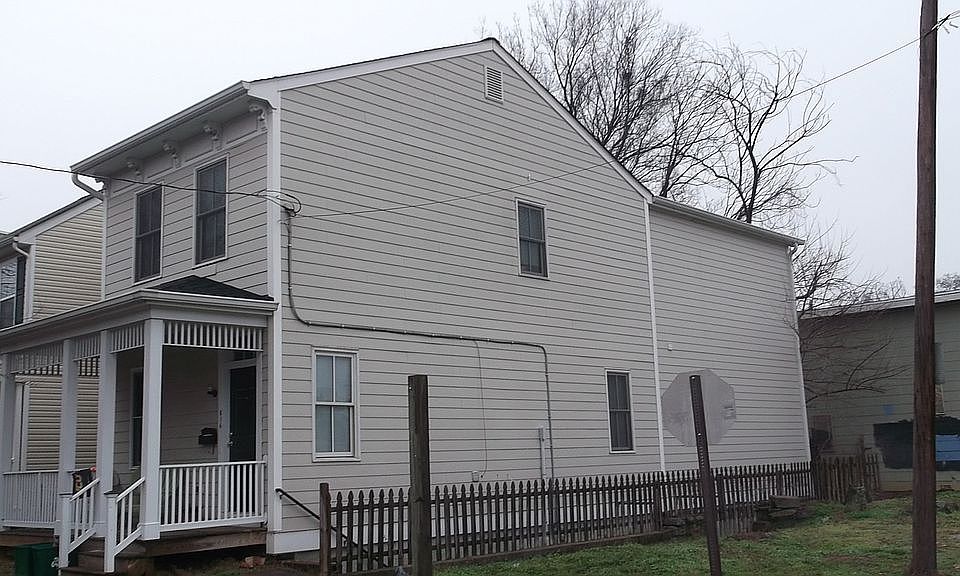 2nd image of 818 N Harrison St