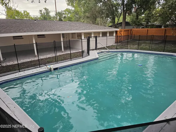 2227 BURPEE Drive, Jacksonville, FL 32210