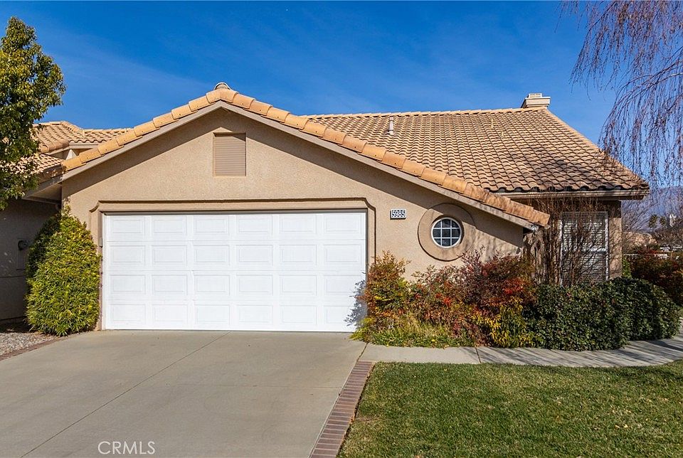 1st image of 5985 NW Warwick Hills Way