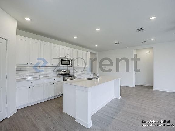 5th image of 1313 Rockwell Dr