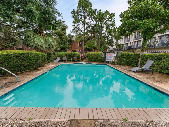 2333 Bering Dr APT 201, Houston, TX 77057