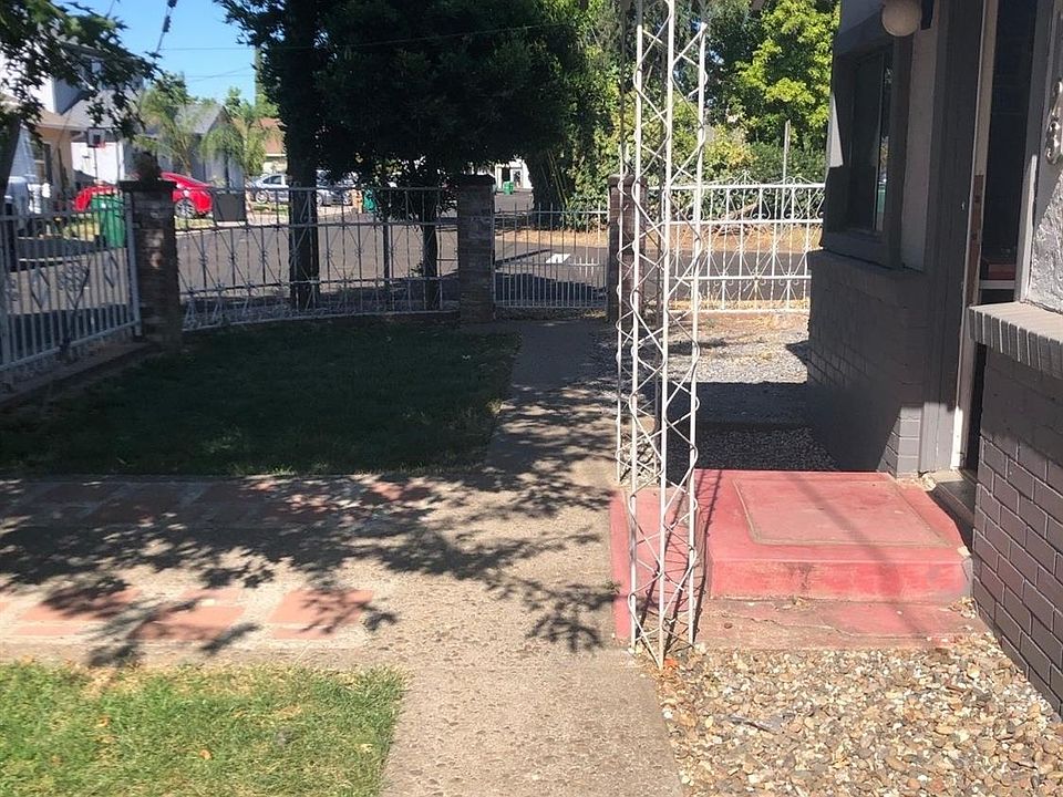 2nd image of 9123 E 2nd St