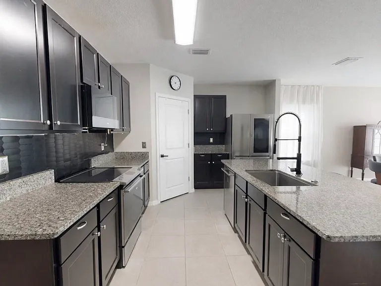 Myrtle Rock Dr — Photo 3