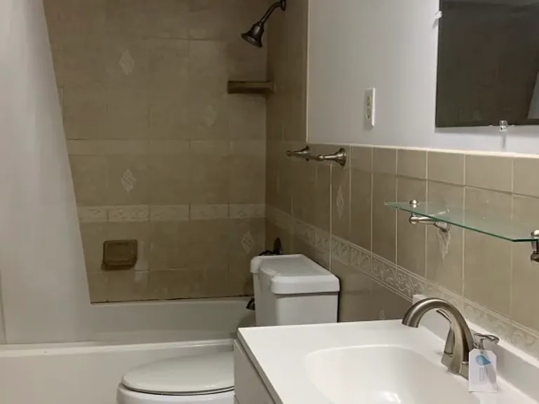 5653 Encino Cv #2 — Photo 8