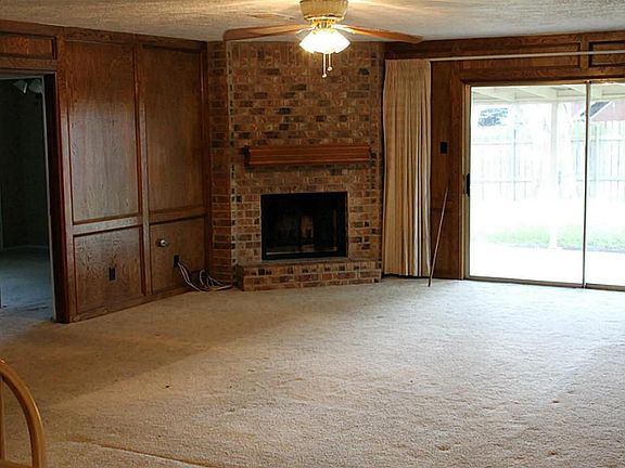 Den w/ Corner Fireplace