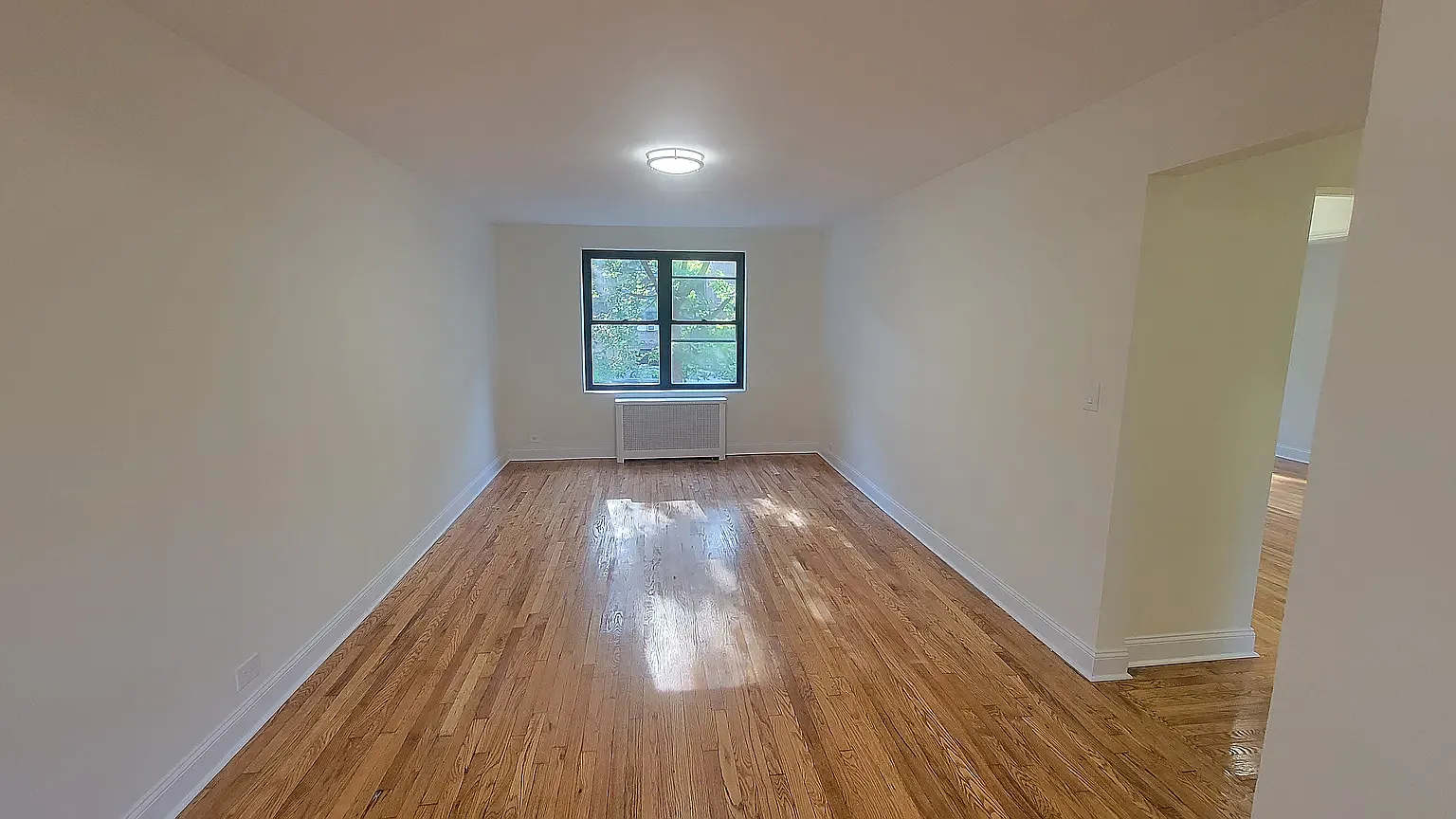 76-12 Ditmars Boulevard — Photo 1