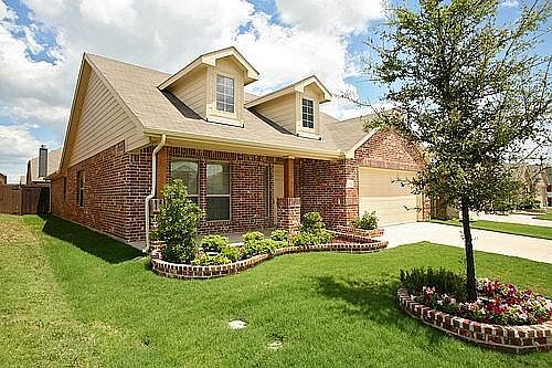 2nd image of 9704 Sleepy Hollow Dr