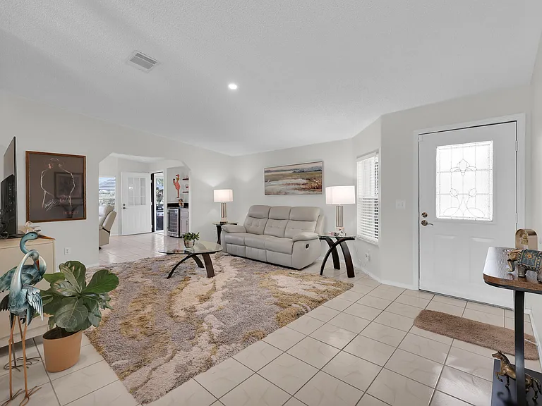 3416 Feriwinkle Ct — Photo 3