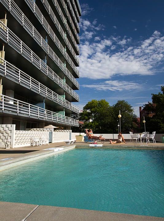 2nd image of 1301 Lincoln Mall APT 1102