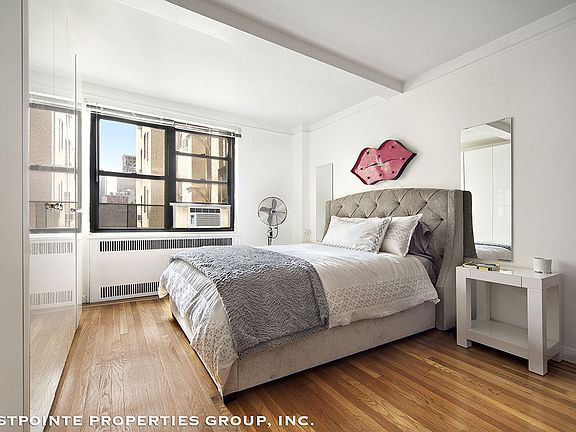 3rd image of 160 7th Ave #602