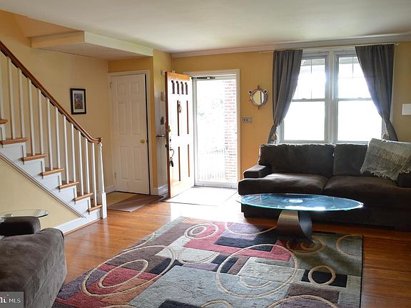 5th image of 1708 Beech St