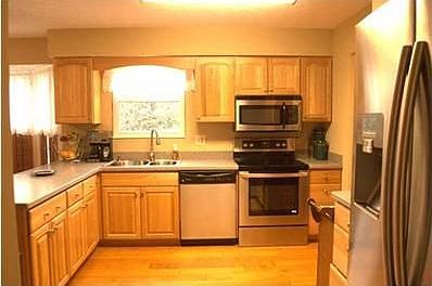 5th image of 12216 Woodsfield Cir W