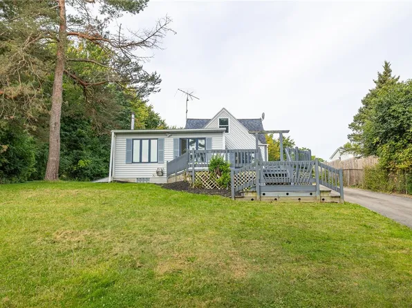 1645 Turk Hill Rd, Fairport, NY 14450