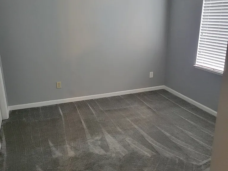 1715 Burlington Dr — Photo 11