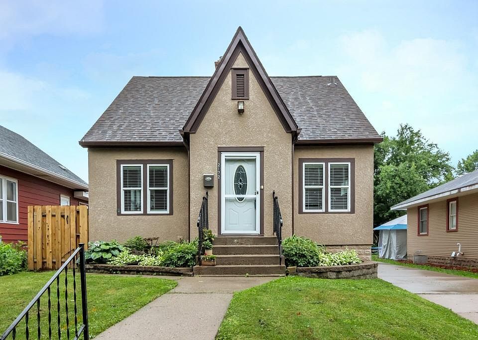 1st image of 2172 Nortonia Ave