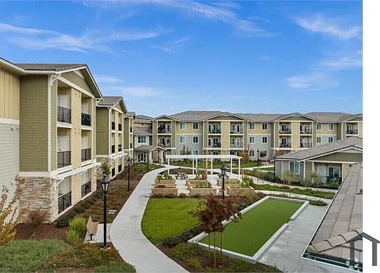 1335 W Luchessa Ave #SENIOR