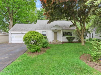 16 Hoover Rd, Riverside, CT, 06878