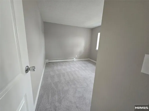 75 Sussex St #1A, Hackensack, NJ 07601