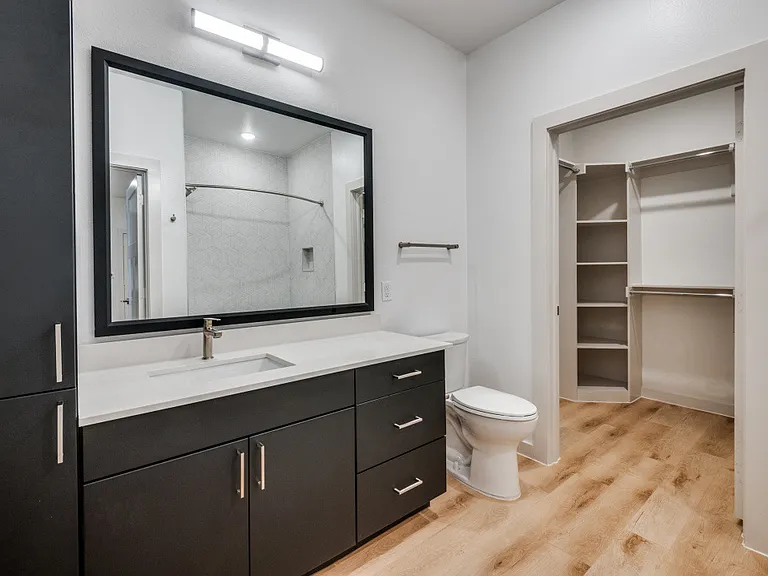 Burnett Lofts at Bishop Ridge — Photo 18