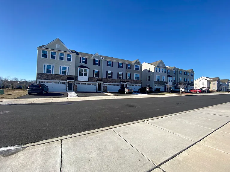 615 Judy Way — Photo 4