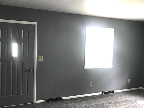 Livingroom new carpet!