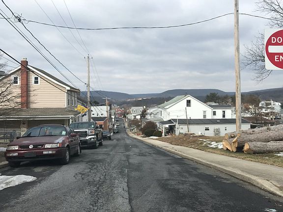 5th image of 203 S Margaretta St