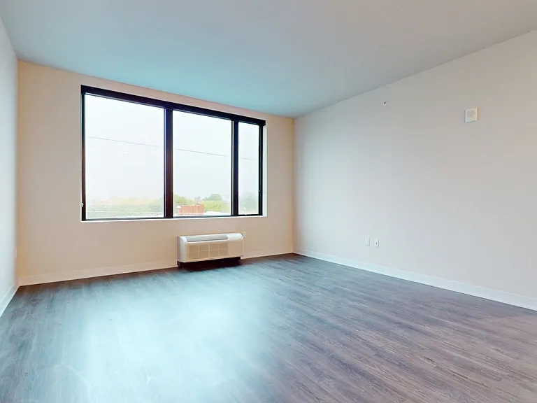 Dining/Living room