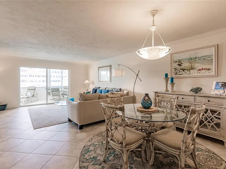 1055 W Peppertree Dr #405AA — Photo 10