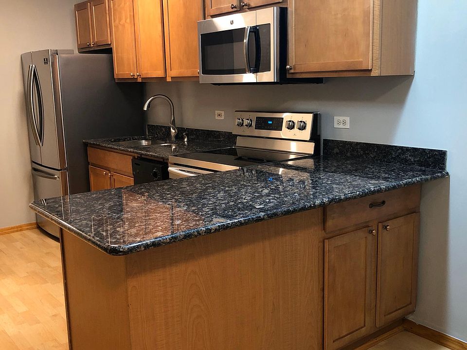 1st image of 1339 N Dearborn Pkwy #3G