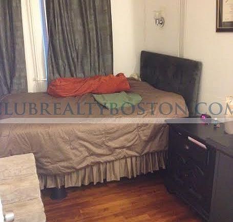 Large bedroom