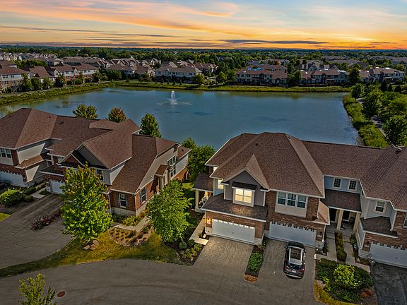 2nd image of 2960 Henley Ln