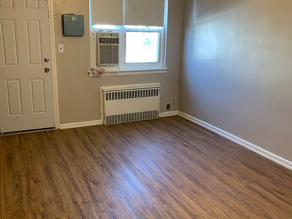 2nd image of 1301 E 98th St Floor 2