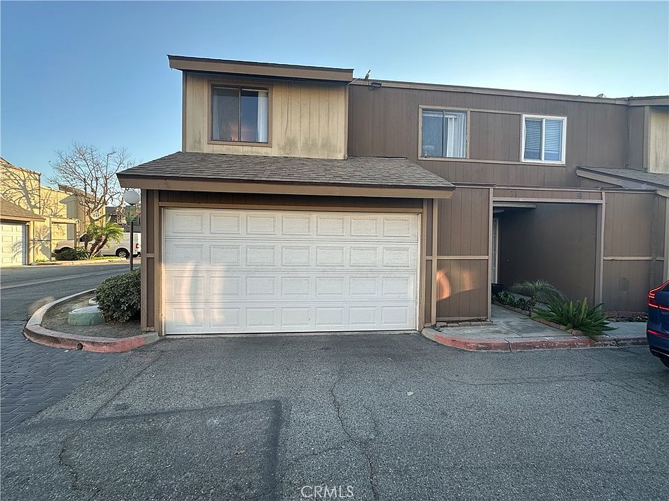 1st image of 12828 Ramona Blvd Unit 31