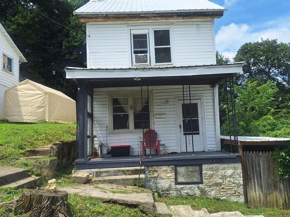 1318 14th Ave, Altoona, PA 16601