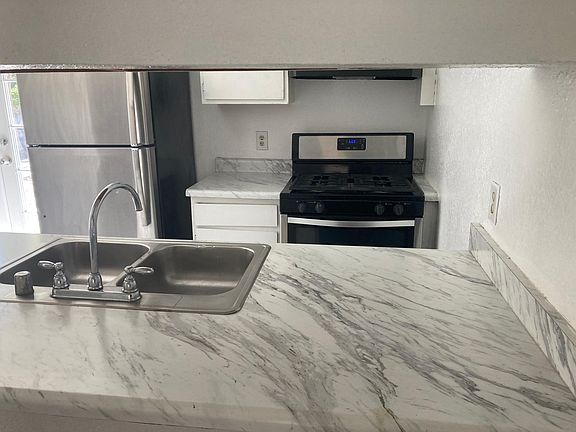 4th image of 10548 Shannon Pl APT C