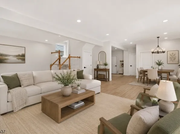 182 N Maple Ave, East Orange City, NJ 07017
