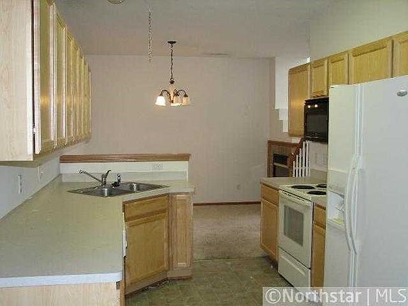 5th image of 884 Princeton Ave