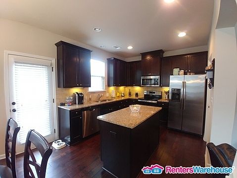 5th image of 1610 Paxton Dr