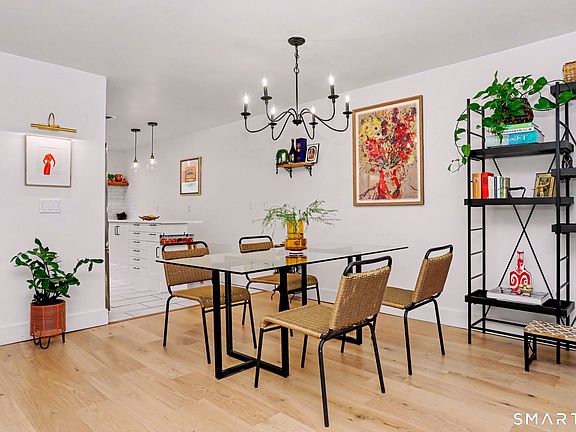 4th image of 76 Gillies Lane #76