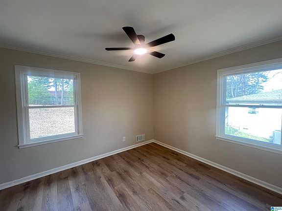 5th image of 532 Rollingwood Rd