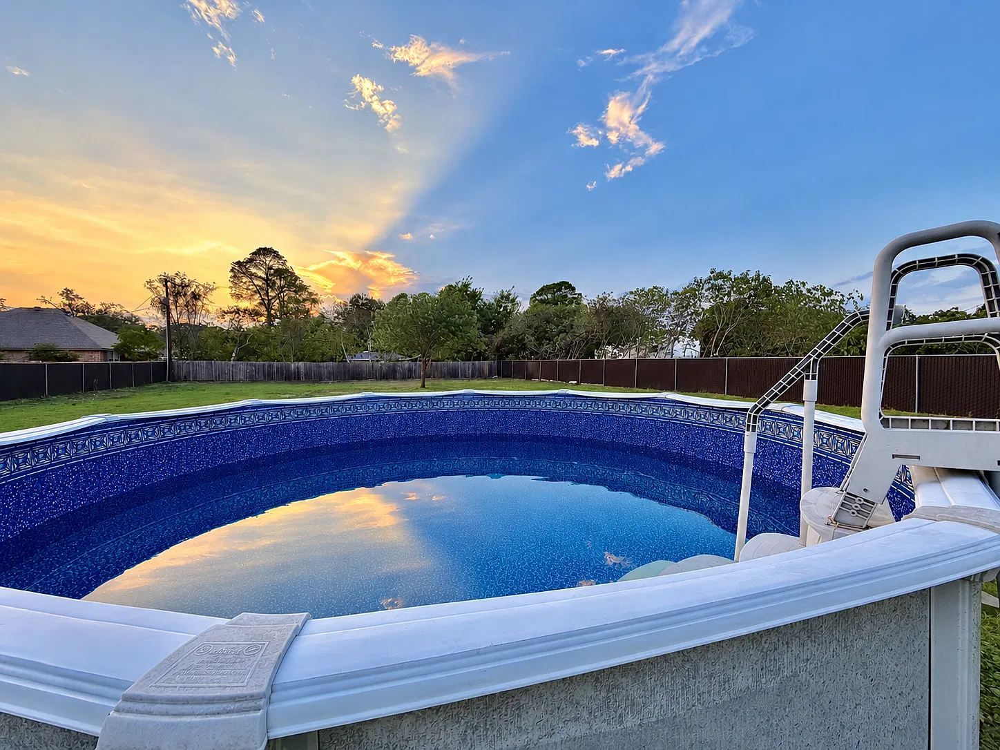 4 bed, 2.0 bath, 1458 sqft, $2,699 — Photo 1