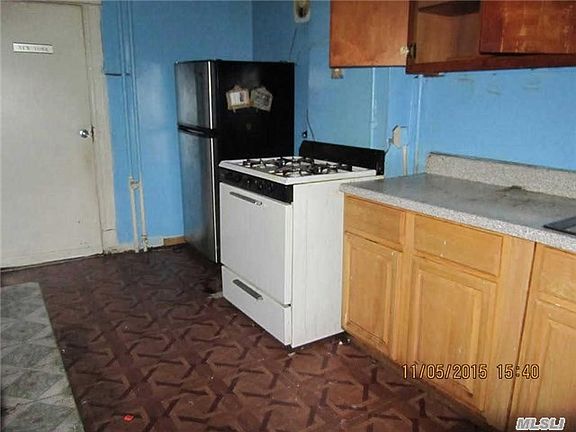 4th image of 3221 104th St