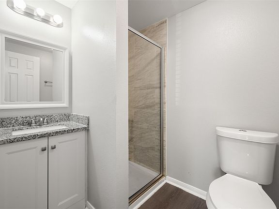 4th image of 9210 Compton St