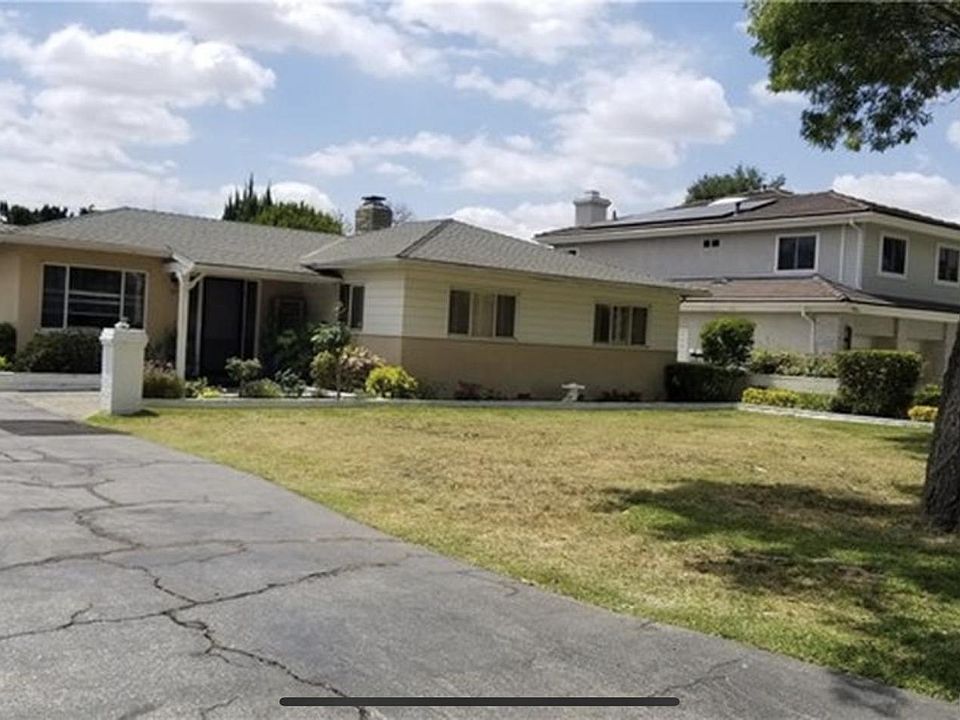 1st image of 32 W Camino Real Ave