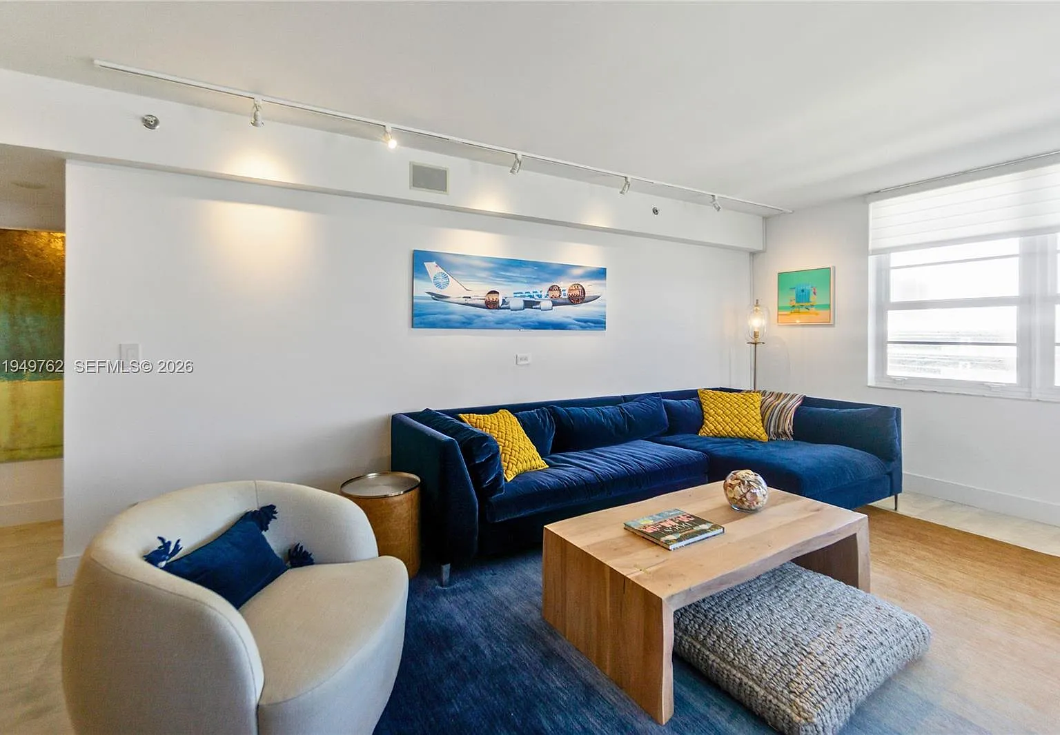 The Decoplage Condo — Photo 4