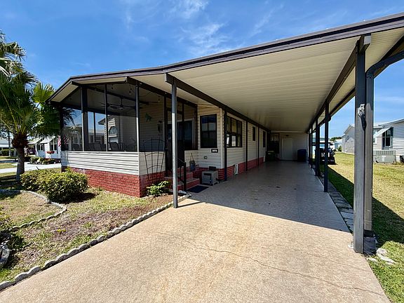2nd image of 3874 Seagrove Ln #442