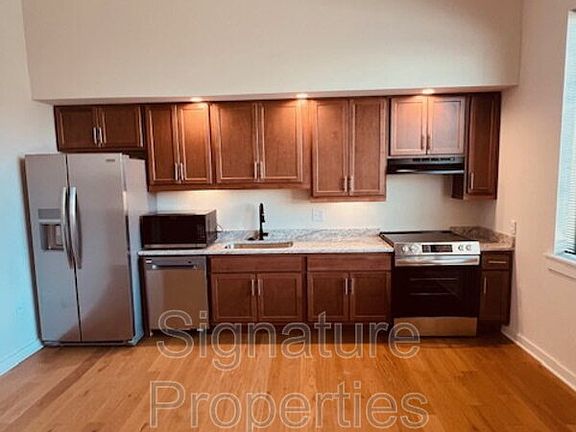 5th image of 712 High St APT 3