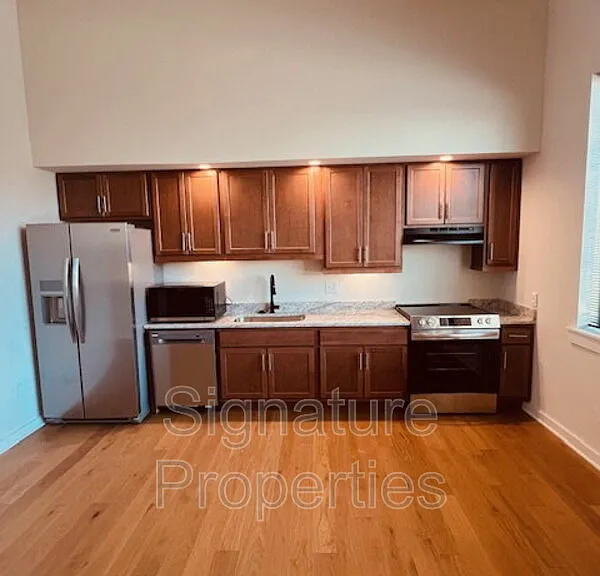 712 High St #3 — Photo 5